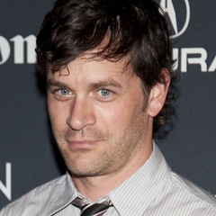 Tom Everett Scott