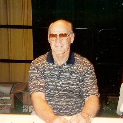 Tom Landry Autograph Profile