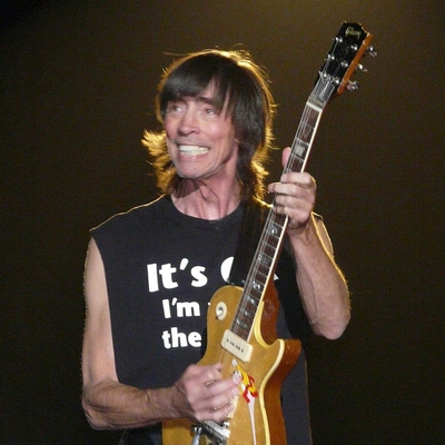 Tom Scholz Autograph Profile