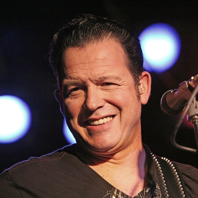 Tommy Castro Autograph Profile