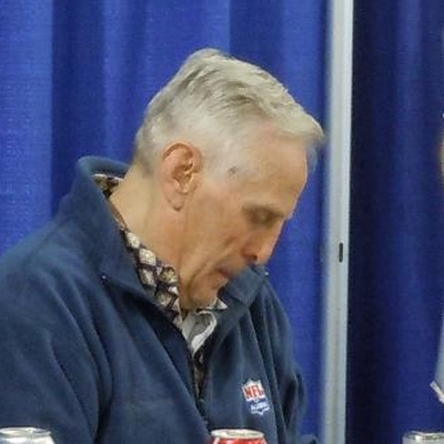 Tommy McDonald Autograph Profile