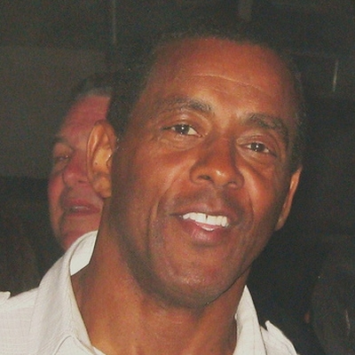 Tony Dorsett Autograph Profile