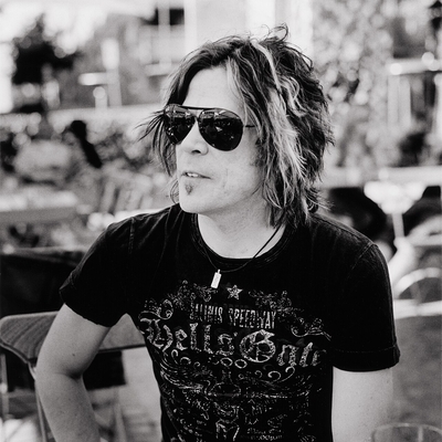 Tony Harnell Autograph Profile