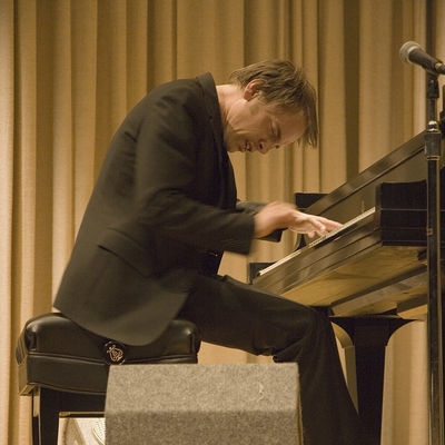 Tord Gustavsen Autograph Profile