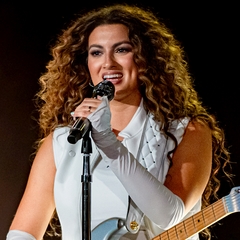 Tori Kelly