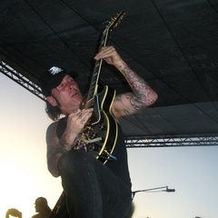 Tracii Guns