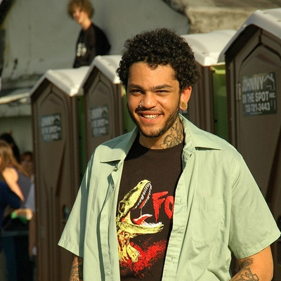 Travie McCoy Autograph Profile