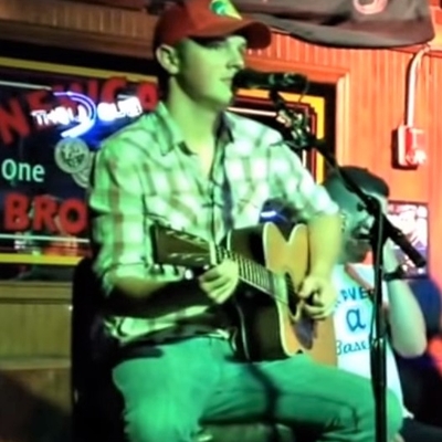 Travis Denning Autograph Profile