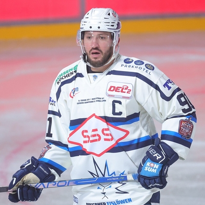 Travis Turnbull Autograph Profile