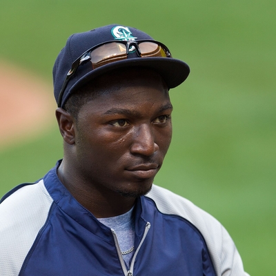 Trayvon Robinson Autograph Profile