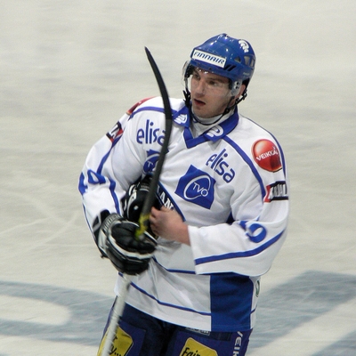 Tuomas Pihlman Autograph Profile