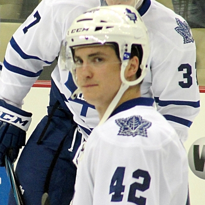 Tyler Bozak Autograph Profile