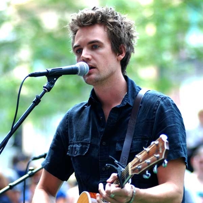 Tyler Hilton Autograph Profile