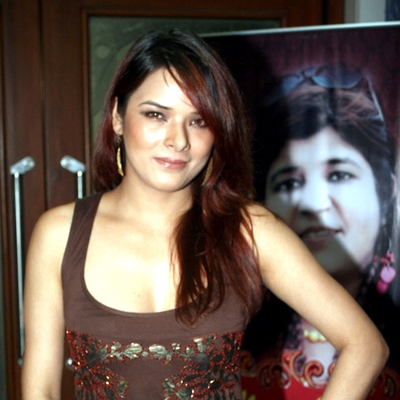 Udita Goswami Autograph Profile