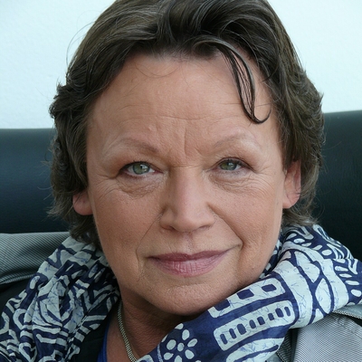 Ursula Werner Autograph Profile