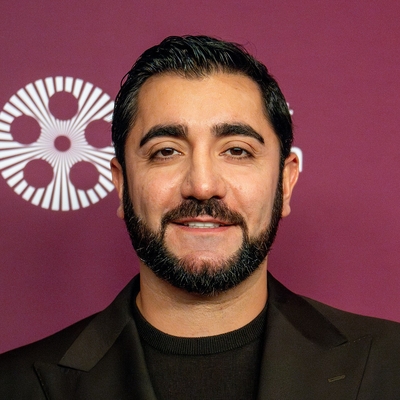 Vache Tovmasyan Autograph Profile