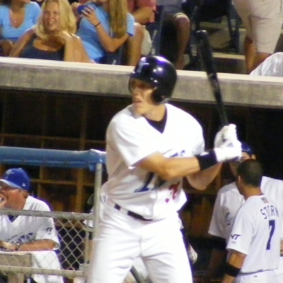 Val Majewski Autograph Profile