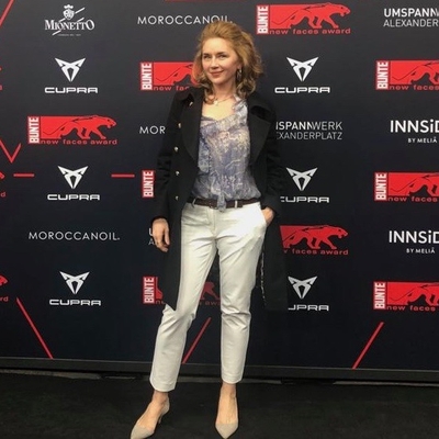 Valentina Sauca Autograph Profile