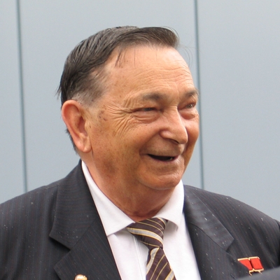Valery Bykovsky Autograph Profile