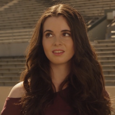 Vanessa Marano Autograph Profile