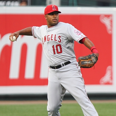 Vernon Wells Autograph Profile