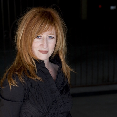 Vicki Lewis Autograph Profile