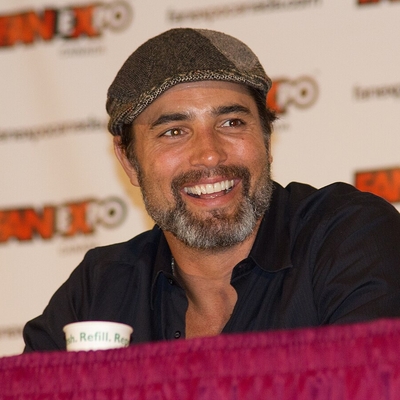Victor Webster Autograph Profile