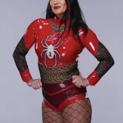 Lisa Marie Varon Autograph Profile