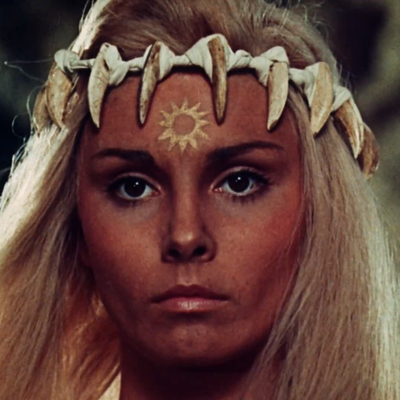 Victoria Vetri Autograph Profile