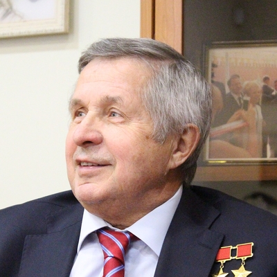 Viktor Savinykh Autograph Profile