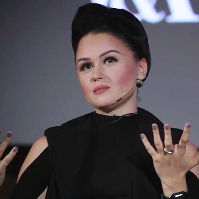 Viktoria Modesta Moskalova Autograph Profile
