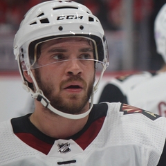 Vinnie Hinostroza