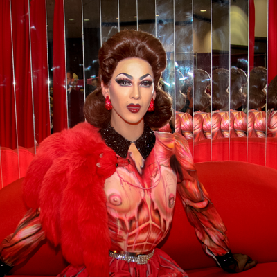 Violet Chachki Autograph Profile