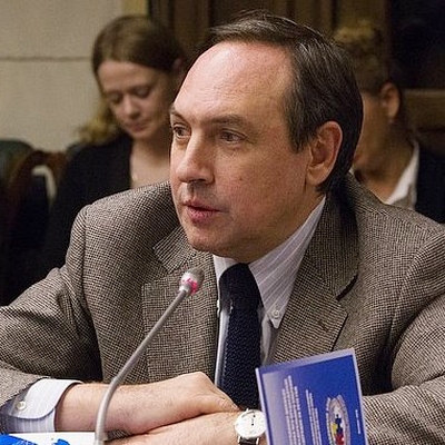 Vyacheslav Nikonov Autograph Profile