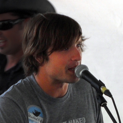 Walker Hayes Autograph Profile