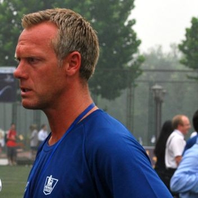 Warren Barton Autograph Profile