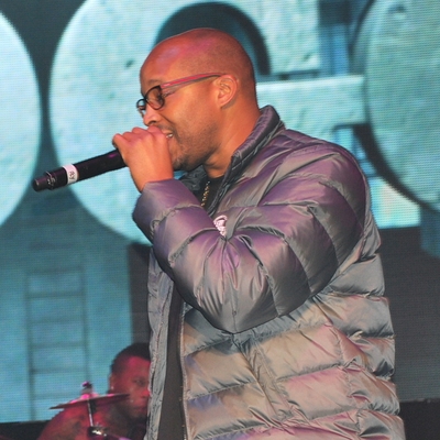 Warren G Autograph Profile