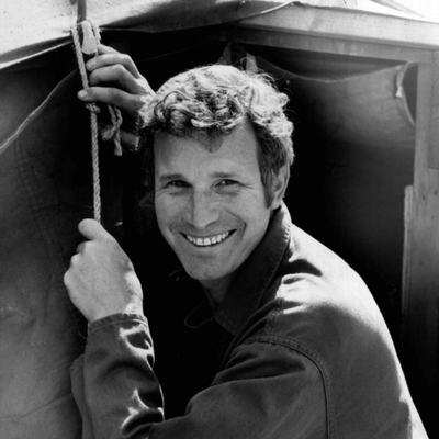 Wayne Rogers Autograph Profile