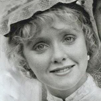 Wendy Lyon Autograph Profile
