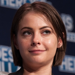 Willa Holland