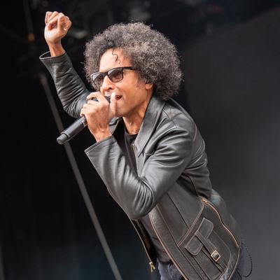 William DuVall Autograph Profile
