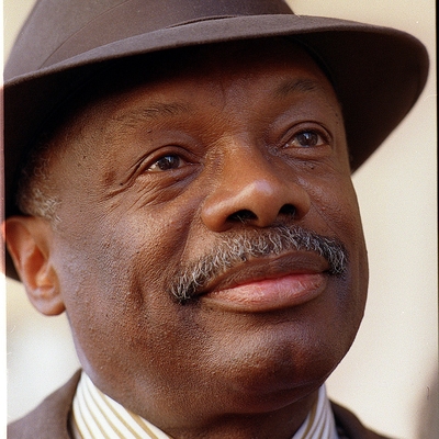 Willie Brown Autograph Profile