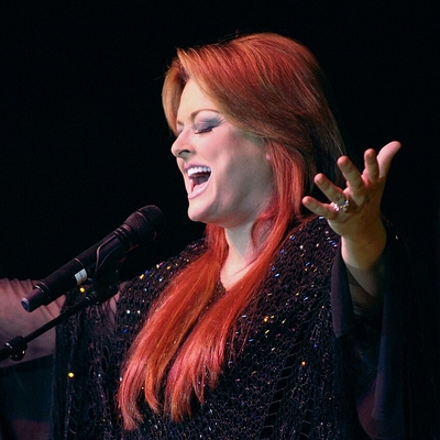 Wynonna Judd Autograph Profile