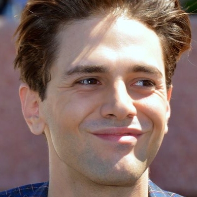 Xavier Dolan Autograph Profile