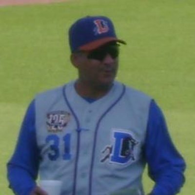 Xavier Hernandez Autograph Profile