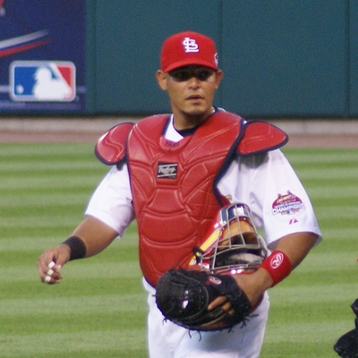 Yadier Molina Autograph Profile