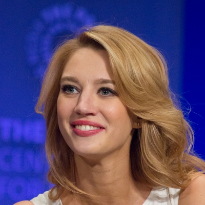 Yael Grobglas Autograph Profile