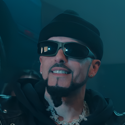 Yandel Autograph Profile