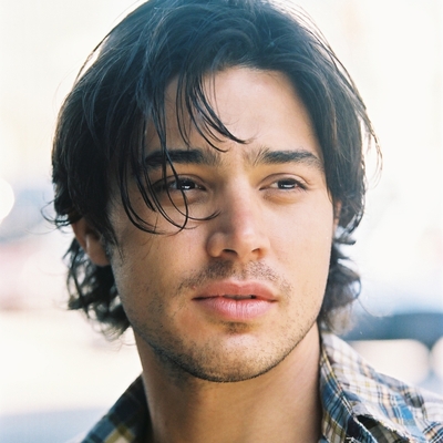 Yani Gellman Autograph Profile