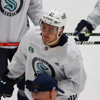 Yanni Gourde Autograph Profile
